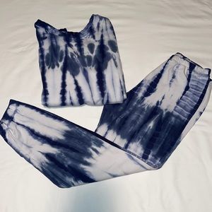 2 piece tie die set!!